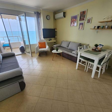 Matin Apartment Sea View Дуррес Екстер'єр фото