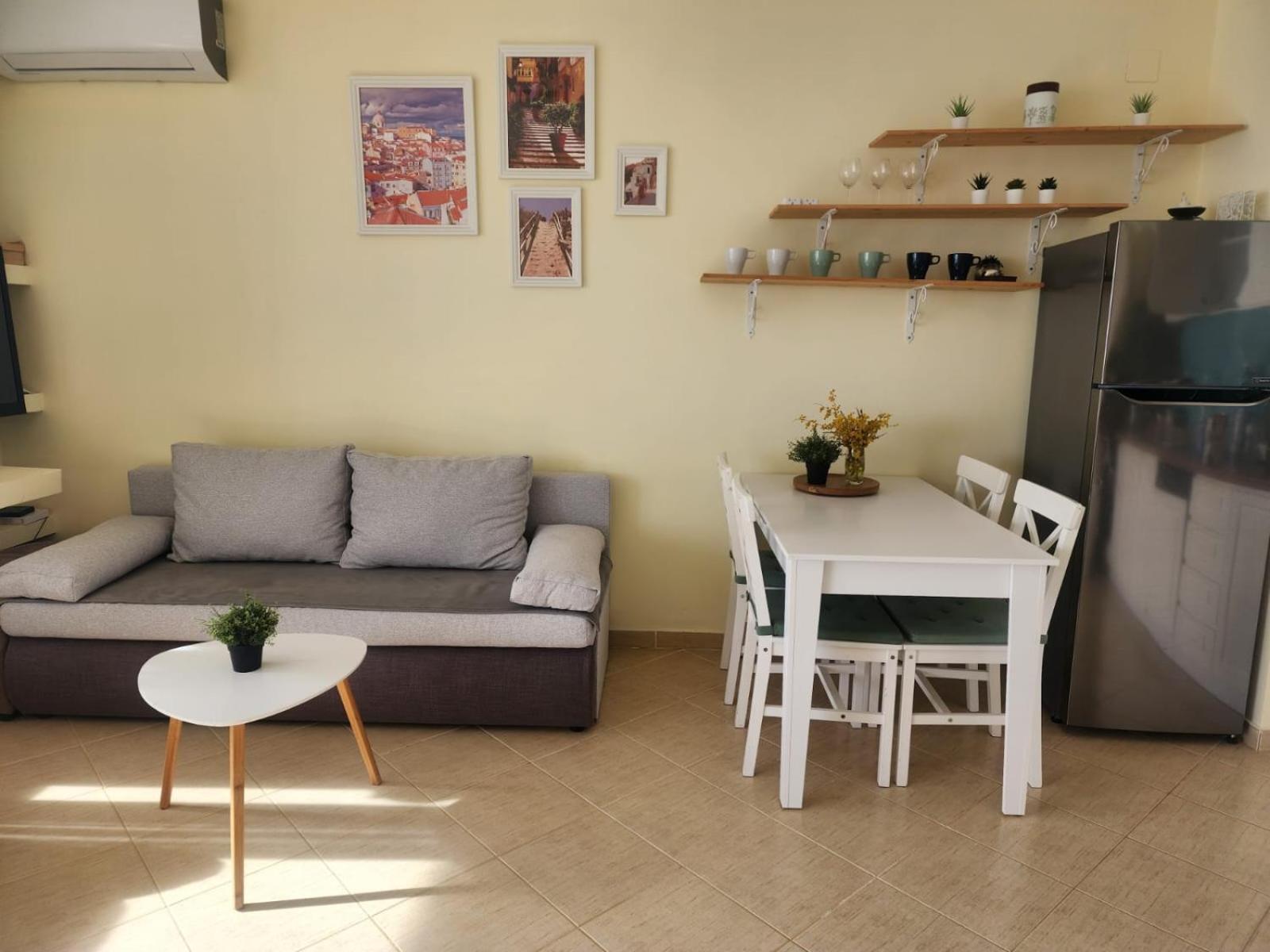 Matin Apartment Sea View Дуррес Екстер'єр фото