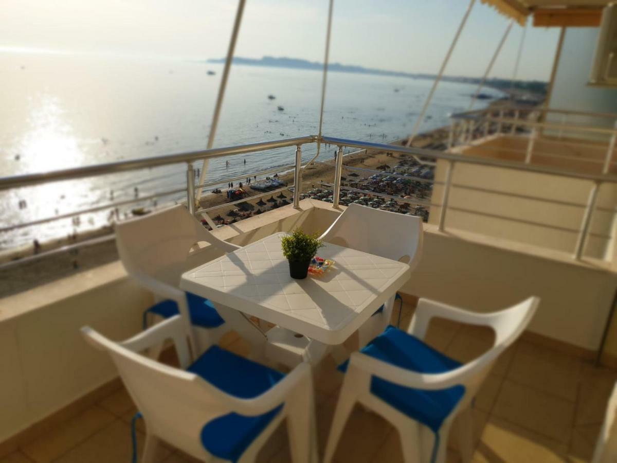 Matin Apartment Sea View Дуррес Екстер'єр фото