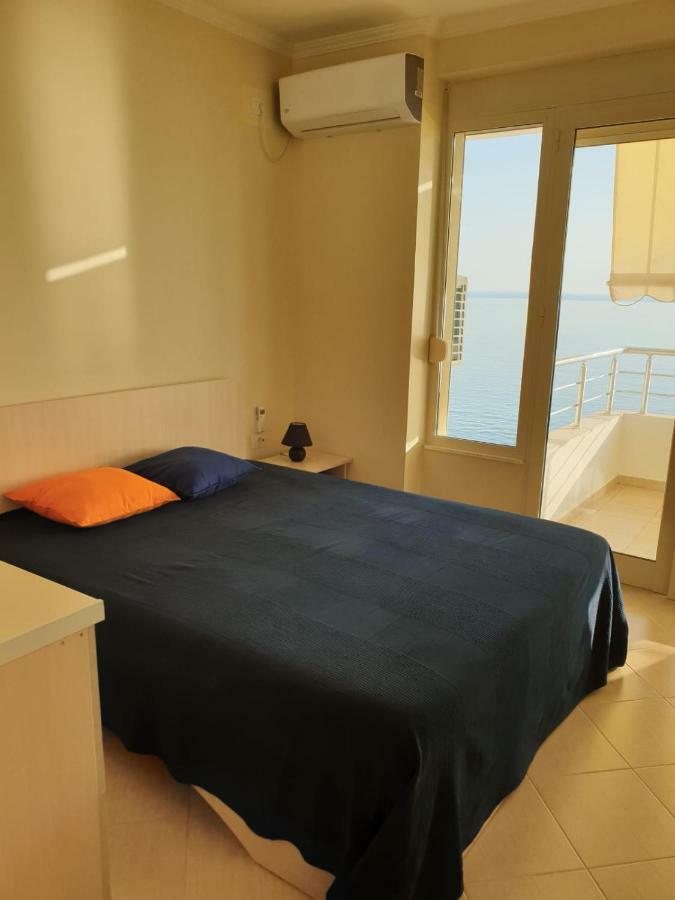 Matin Apartment Sea View Дуррес Екстер'єр фото