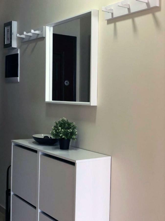 Matin Apartment Sea View Дуррес Екстер'єр фото