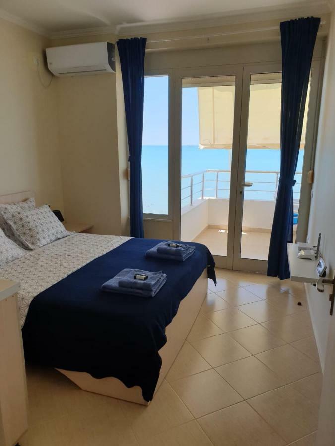 Matin Apartment Sea View Дуррес Екстер'єр фото